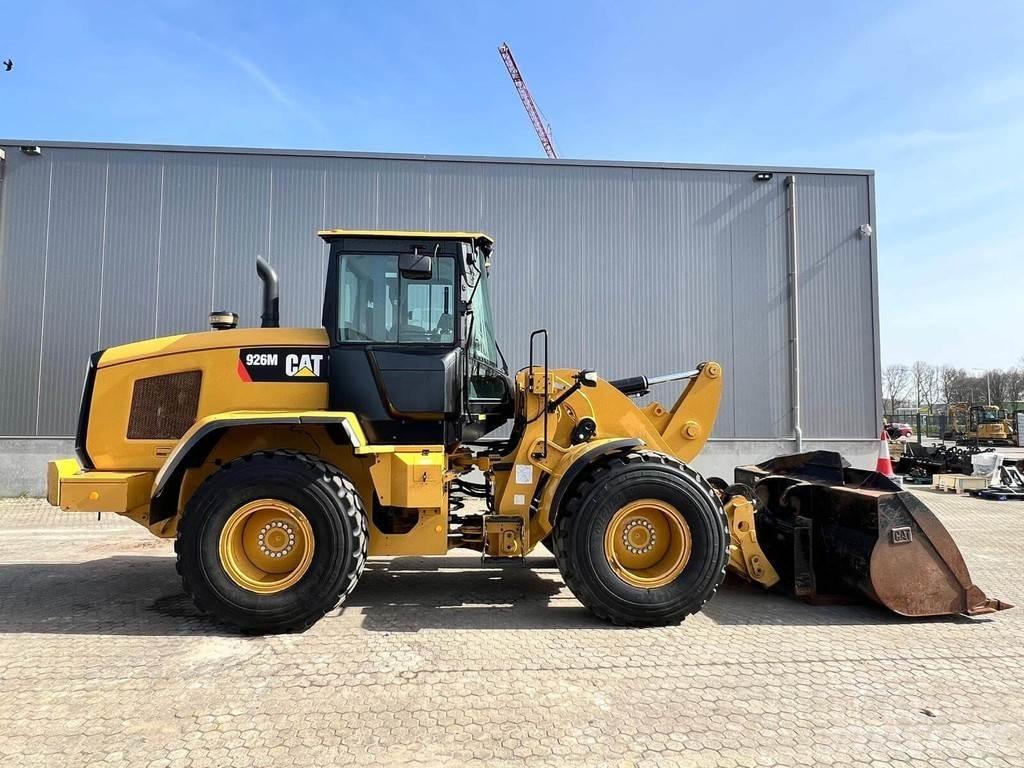 CAT 926M Kolesni nakladalci