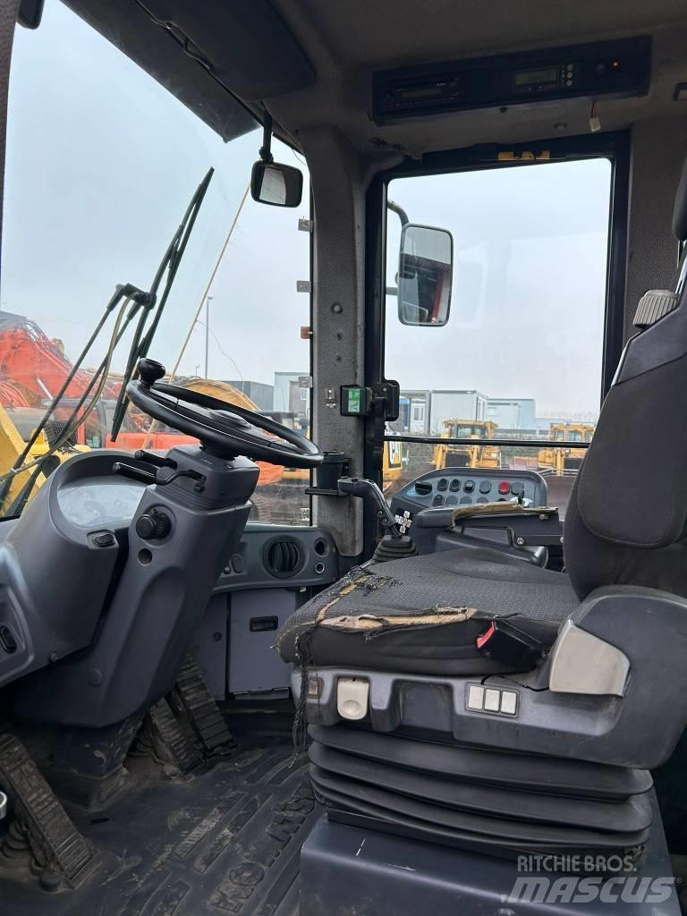 Komatsu WA 380-6 Kolesni nakladalci