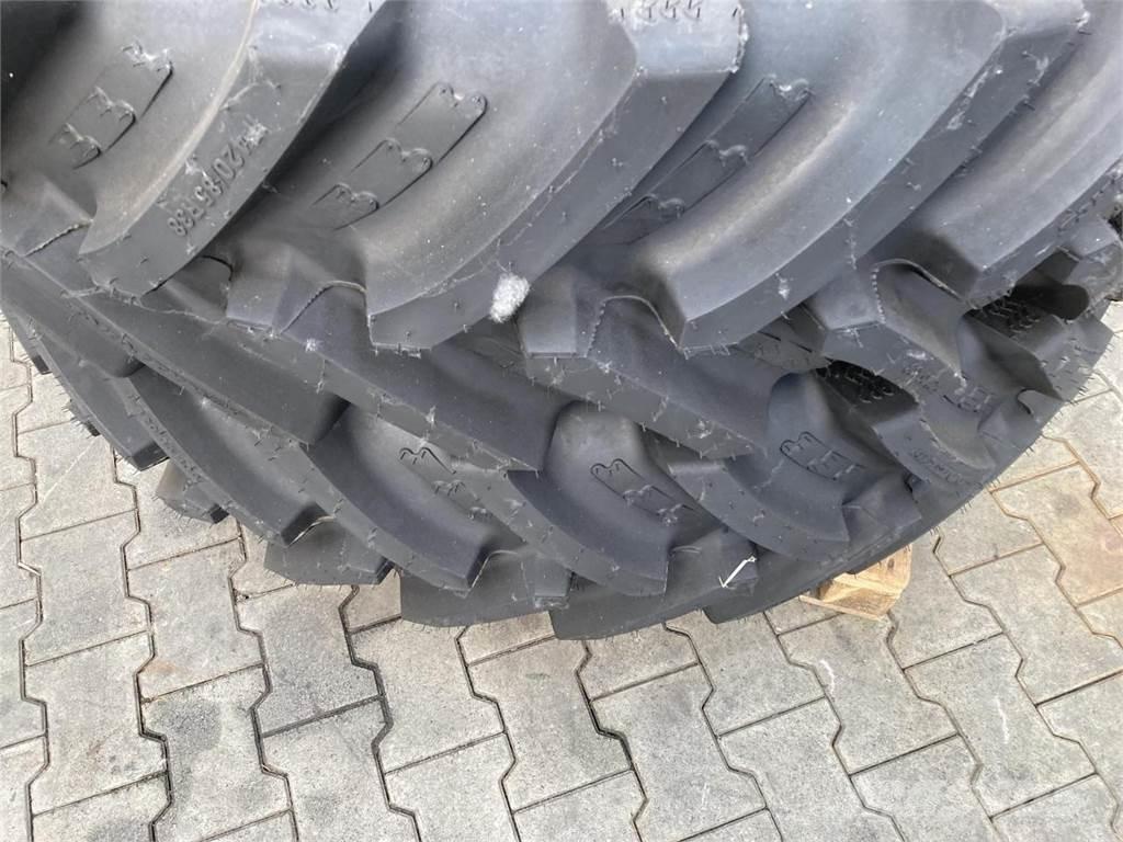 BKT 420/85R38 Gume, kolesa in platišča