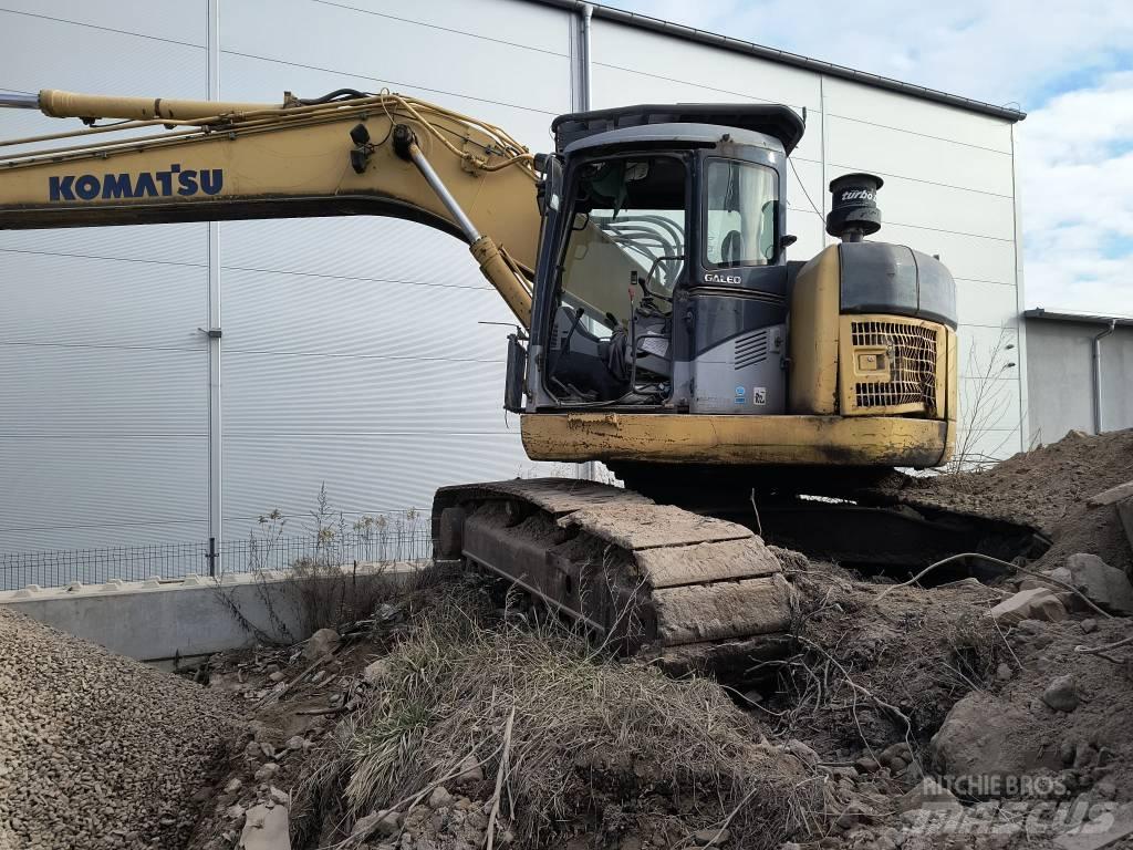Komatsu 228 Bagri goseničarji
