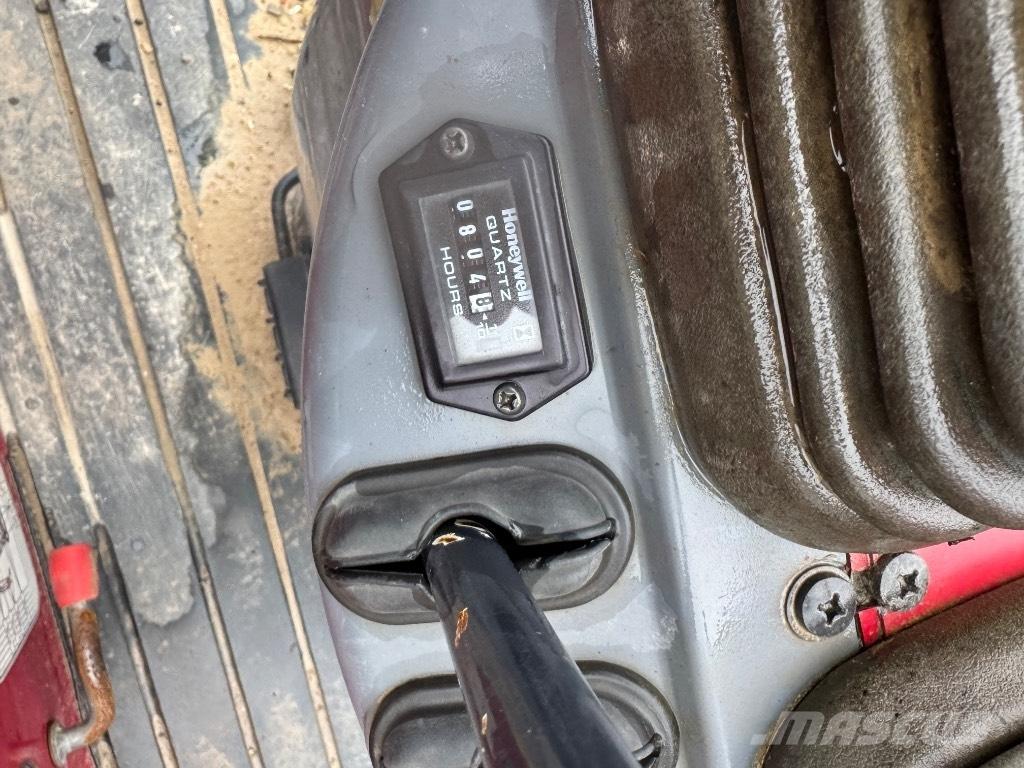 Yanmar SV08 (1D799) Mini bagri <7t