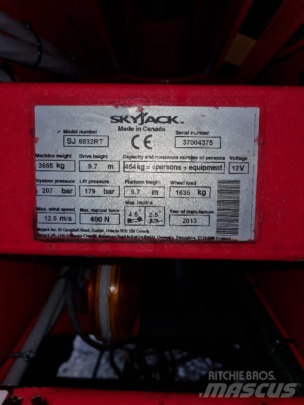 SkyJack SJ 6832 Škarjaste dvižne ploščadi
