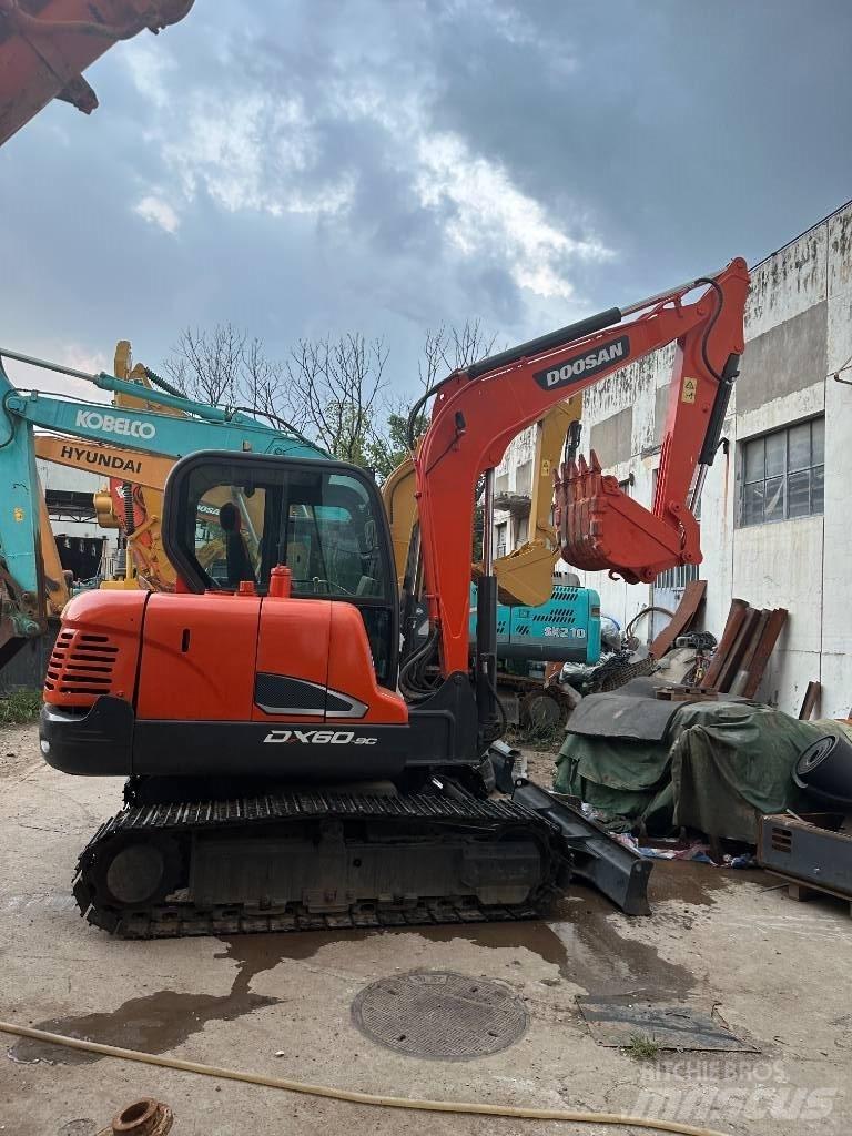 Doosan DX 60 Mini bagri <7t