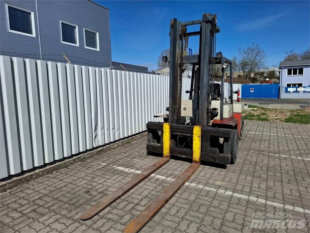 Nissan DF05A60U Dizelski viličarji