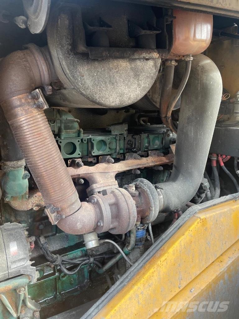 Volvo L120E Kolesni nakladalci