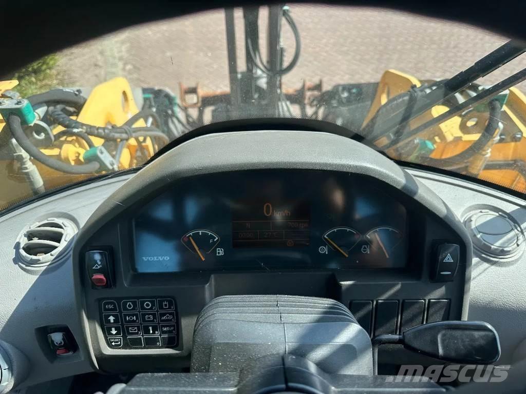 Volvo L70 F Kolesni nakladalci
