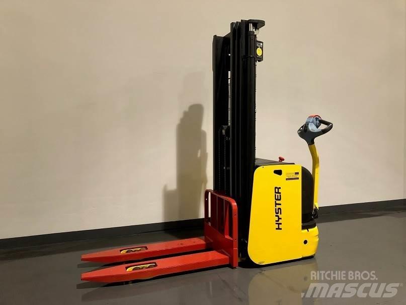 Hyster S1.6AC Ročni električni viličar