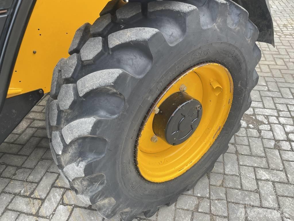 JCB 540-140     2016 Teleskopski viličarji
