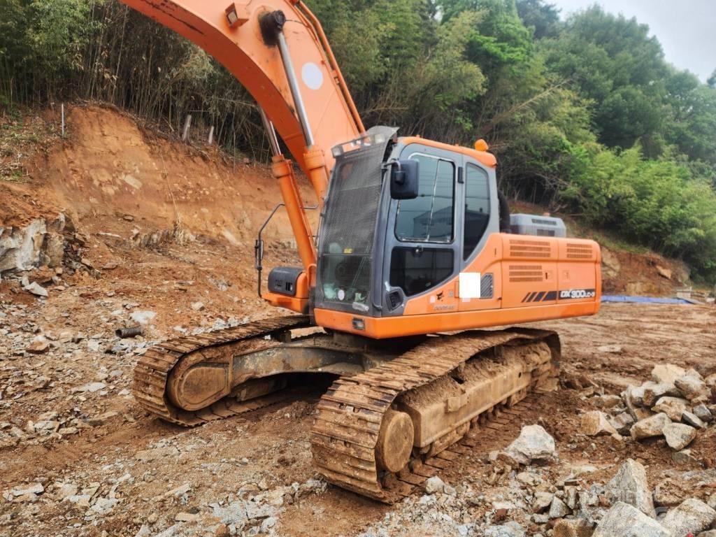 Doosan DX 300 LC-5 Bagri goseničarji