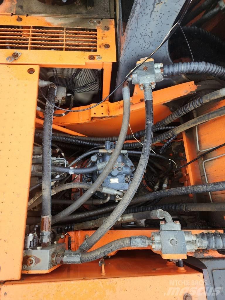 Doosan DX 300 LC-5 Bagri goseničarji