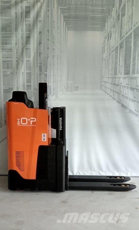 Toyota SSI200D Samopogonski ročni viličarji