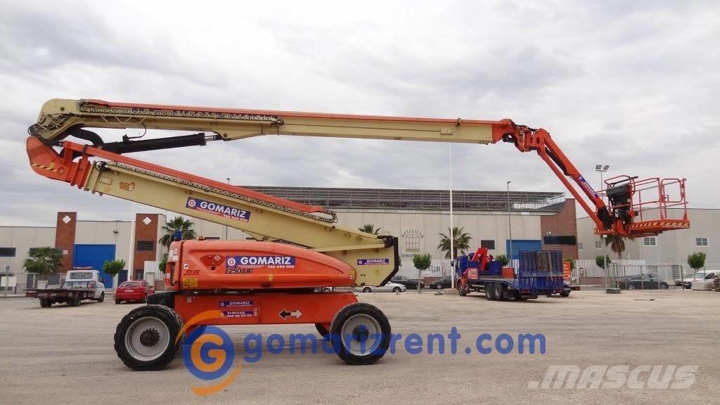 JLG 1250AJP Zglobne dvižne ploščadi