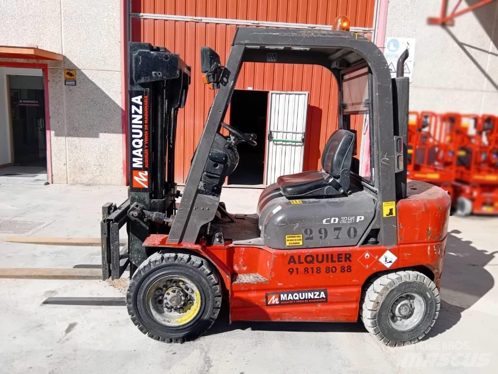 Manitou CD 25 P Dizelski viličarji