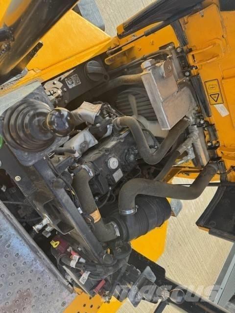 JCB 3STH 2S5 Ne cestni demperji