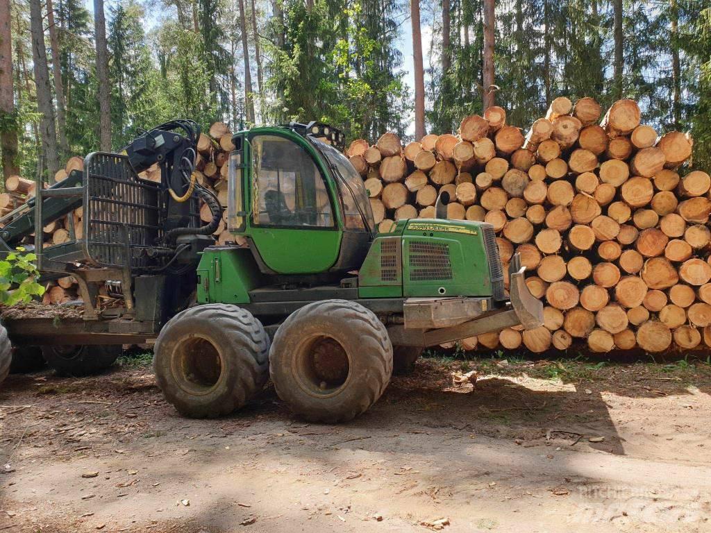 John Deere 1110 E Forwarderji