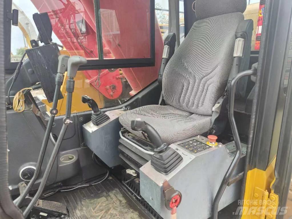 Sany SCC2000A Dvigala na gosenicah