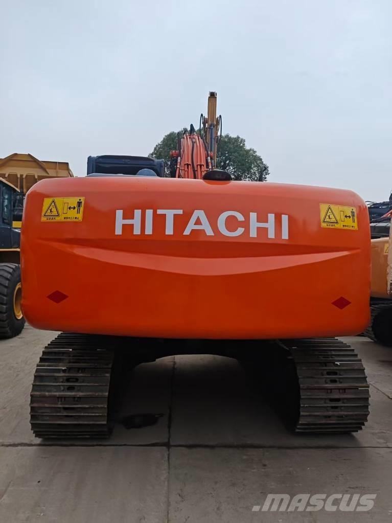 Hitachi ZX 210 Bagri goseničarji