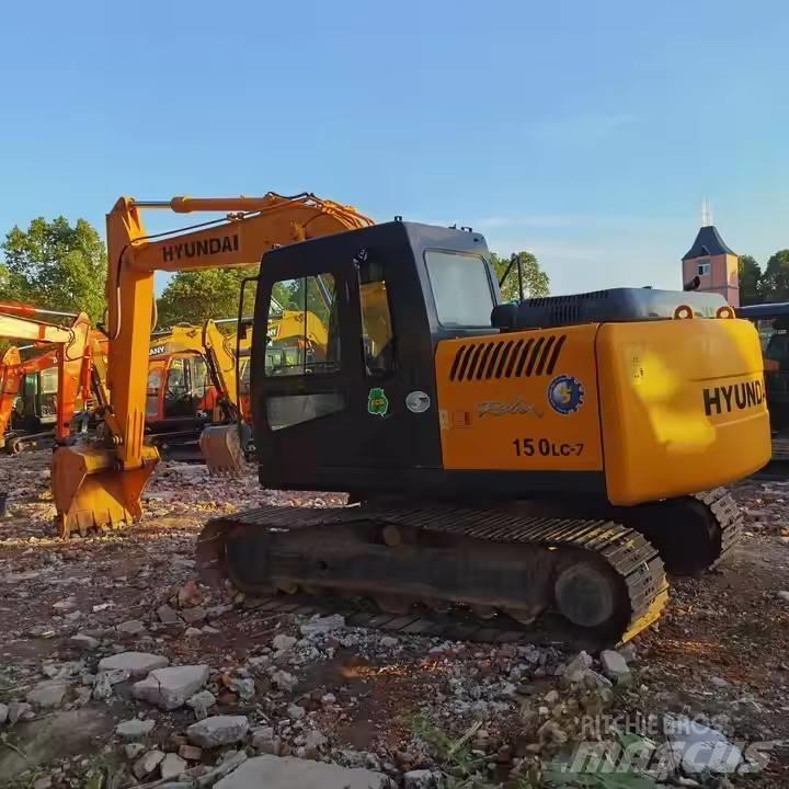 Hyundai 150LC-7 Bagri goseničarji
