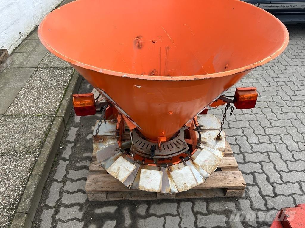 Amazone E+S 301 Trosilci peska in soli