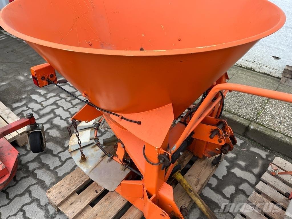 Amazone E+S 301 Trosilci peska in soli