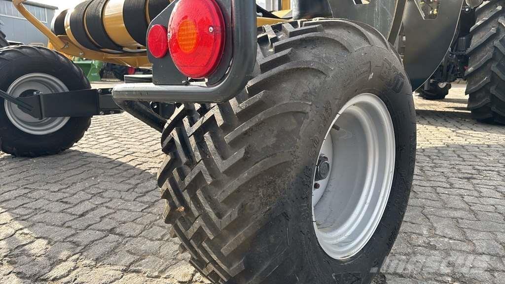 Tanco A100-EH Kombajni za krmo