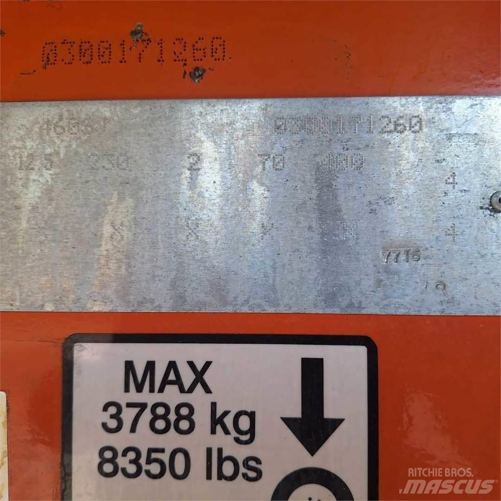 JLG 460SJ Teleskopske dvižne ploščadi