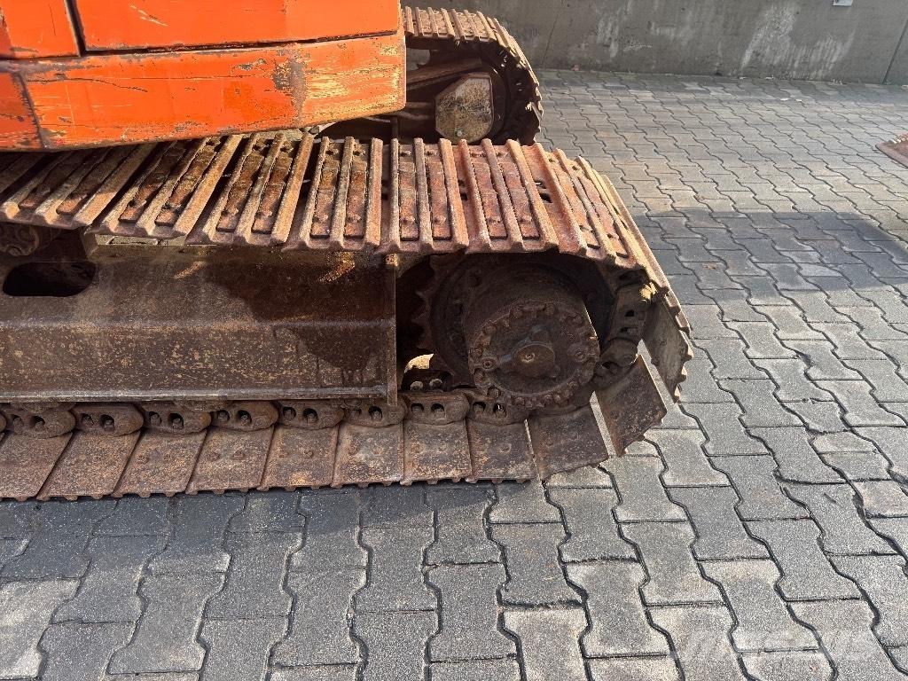 Hitachi EX 60 Mini bagri <7t