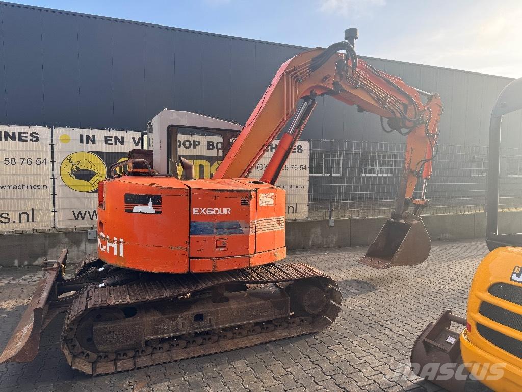 Hitachi EX 60 Mini bagri <7t