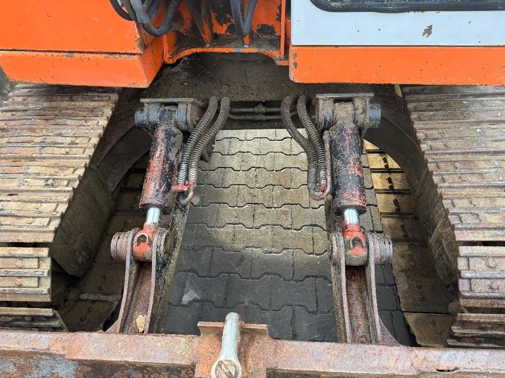 Hitachi EX 60 Mini bagri <7t