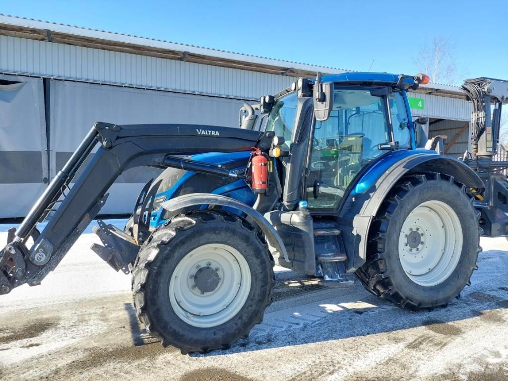Valtra N 154 Traktorji