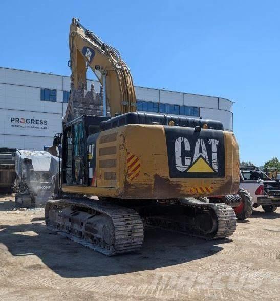 CAT 330 Bagri goseničarji