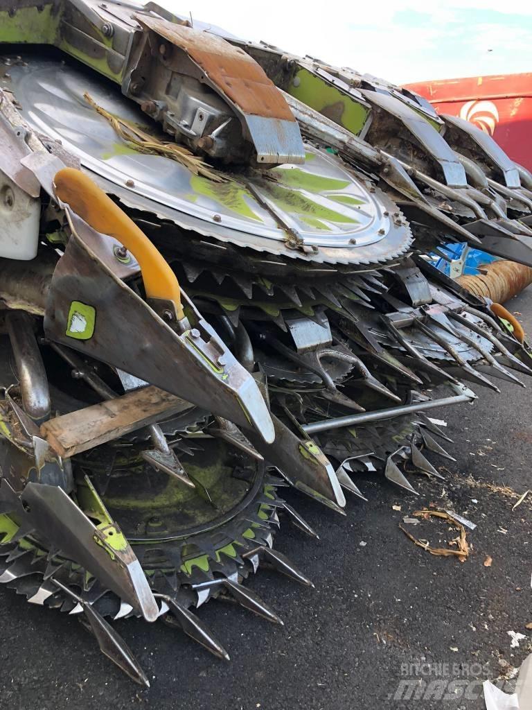 CLAAS Orbis 900 Stroji za krmo na lastni pogon