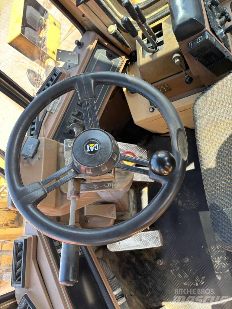 CAT 950 F Kolesni nakladalci