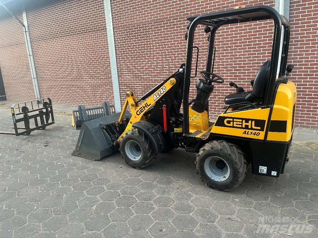 Gehl AL 140 Mini nakladalci