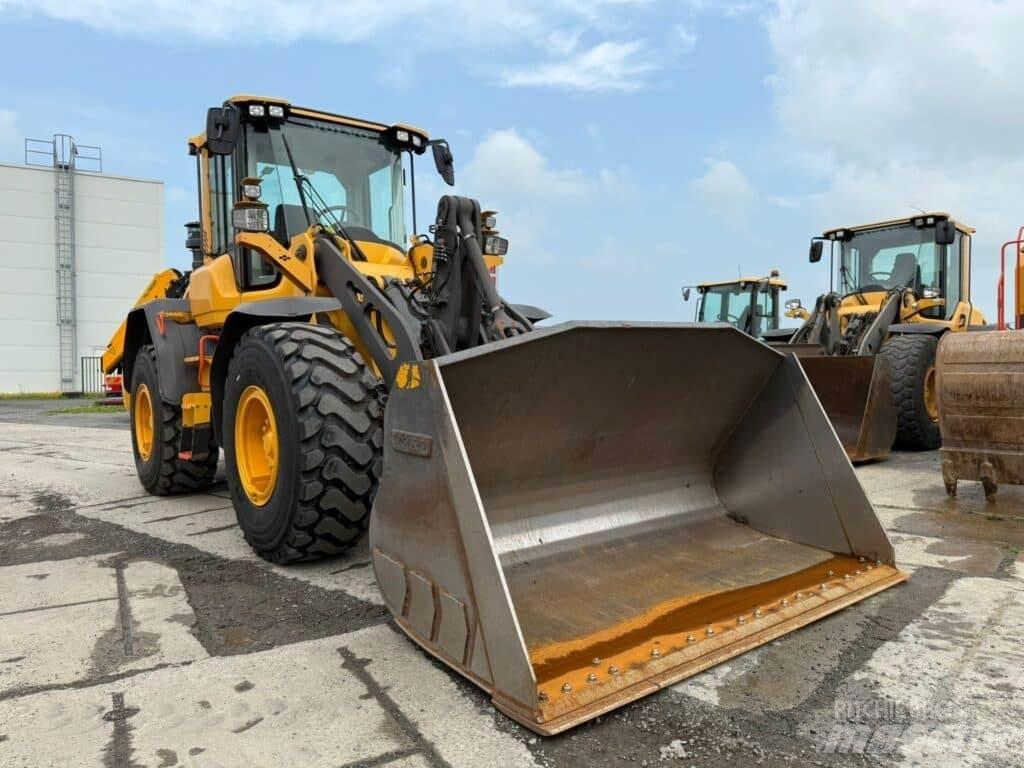 Volvo L90H Kolesni nakladalci