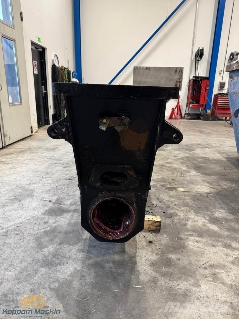 Komatsu 855 Druge komponente