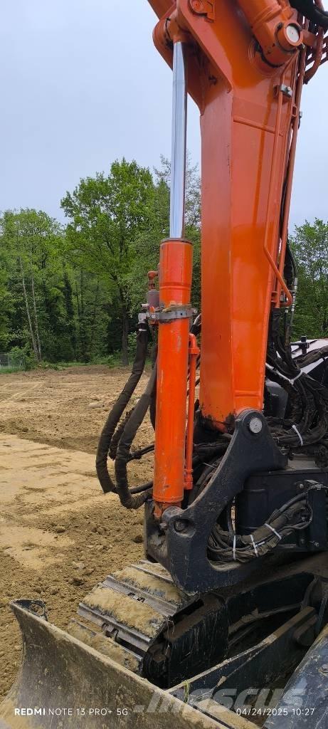 Hitachi Zaxis 85 USB Midi bagri 7t – 12t