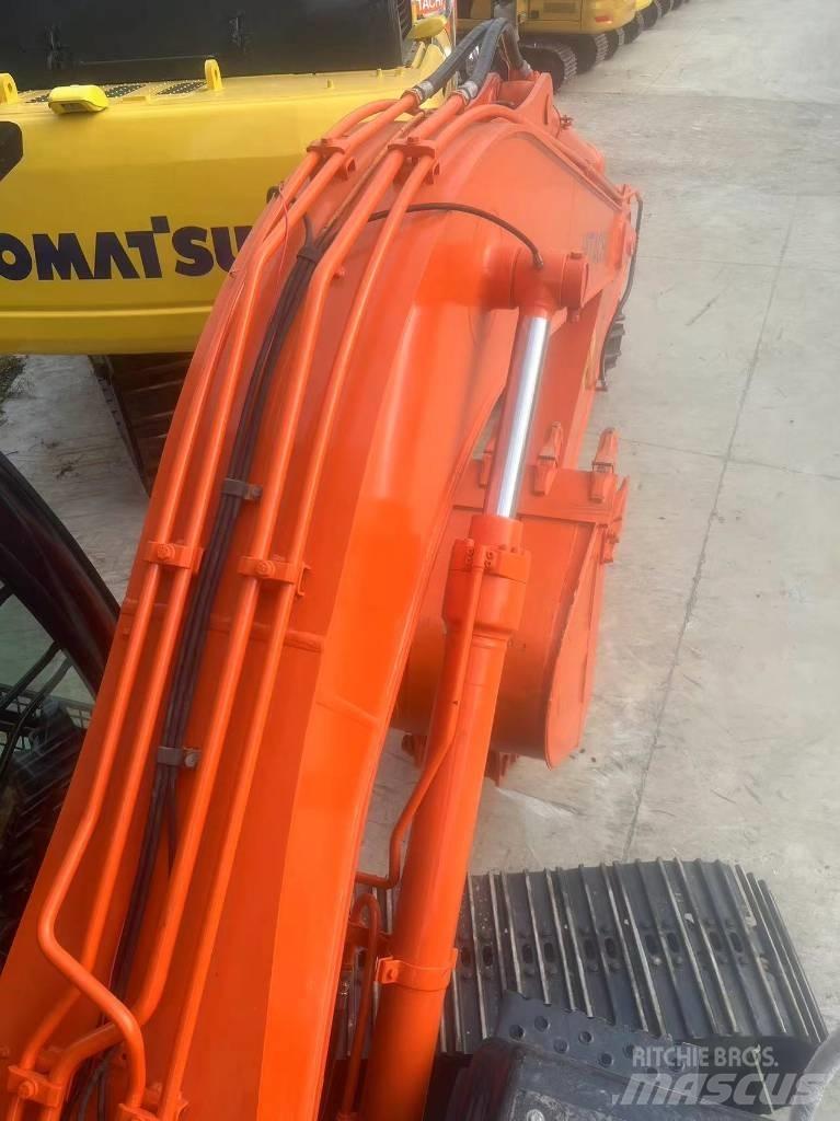 Hitachi ZX 120 Bagri goseničarji