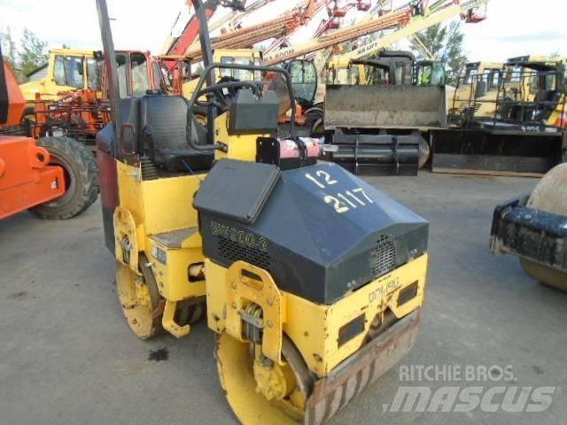 Bomag BW 900-2 Dvojni valjarji