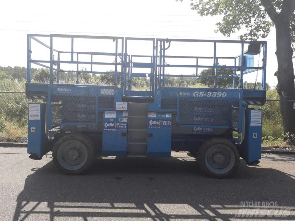 Genie GS 3390 Škarjaste dvižne ploščadi