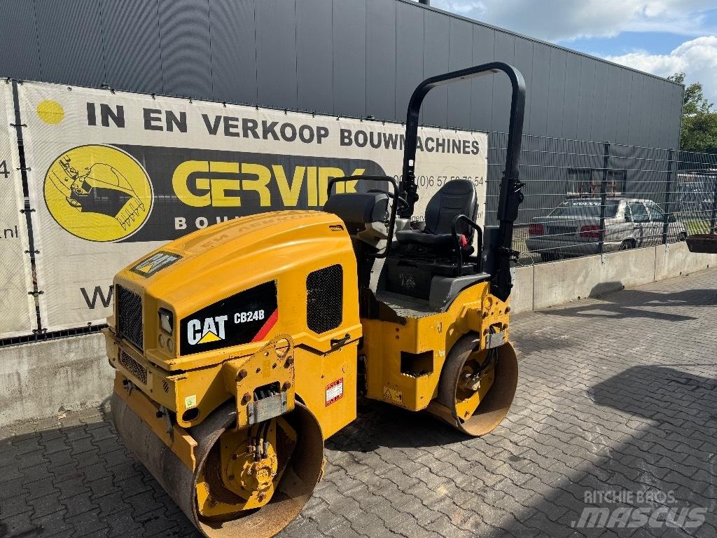 CAT CB 24 B Dvojni valjarji