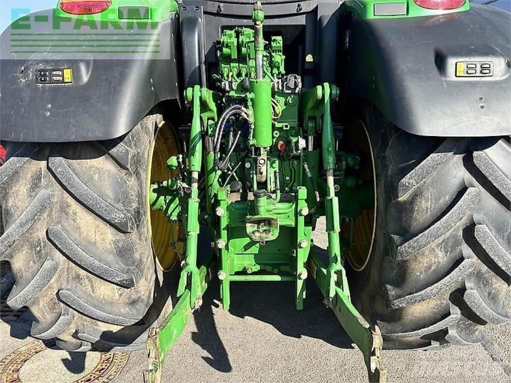 John Deere 6215r Traktorji