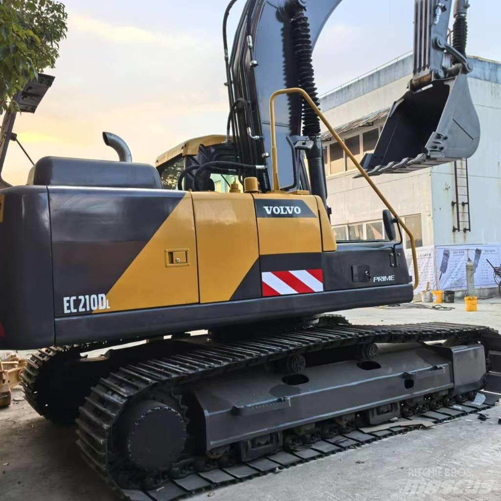 Volvo EC 210 D Midi bagri 7t – 12t