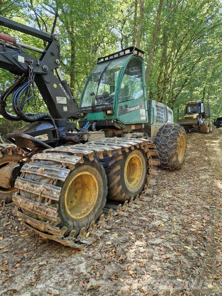 John Deere 1270 D Harvesterji