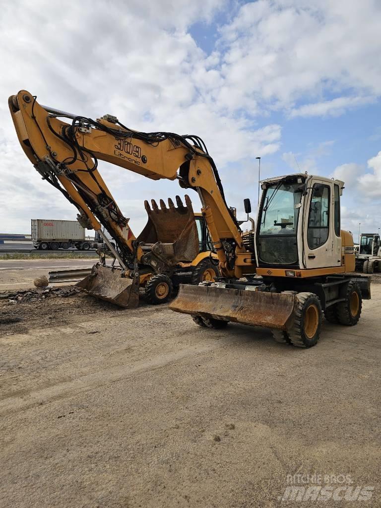 Liebherr A 309 Bagri na kolesih