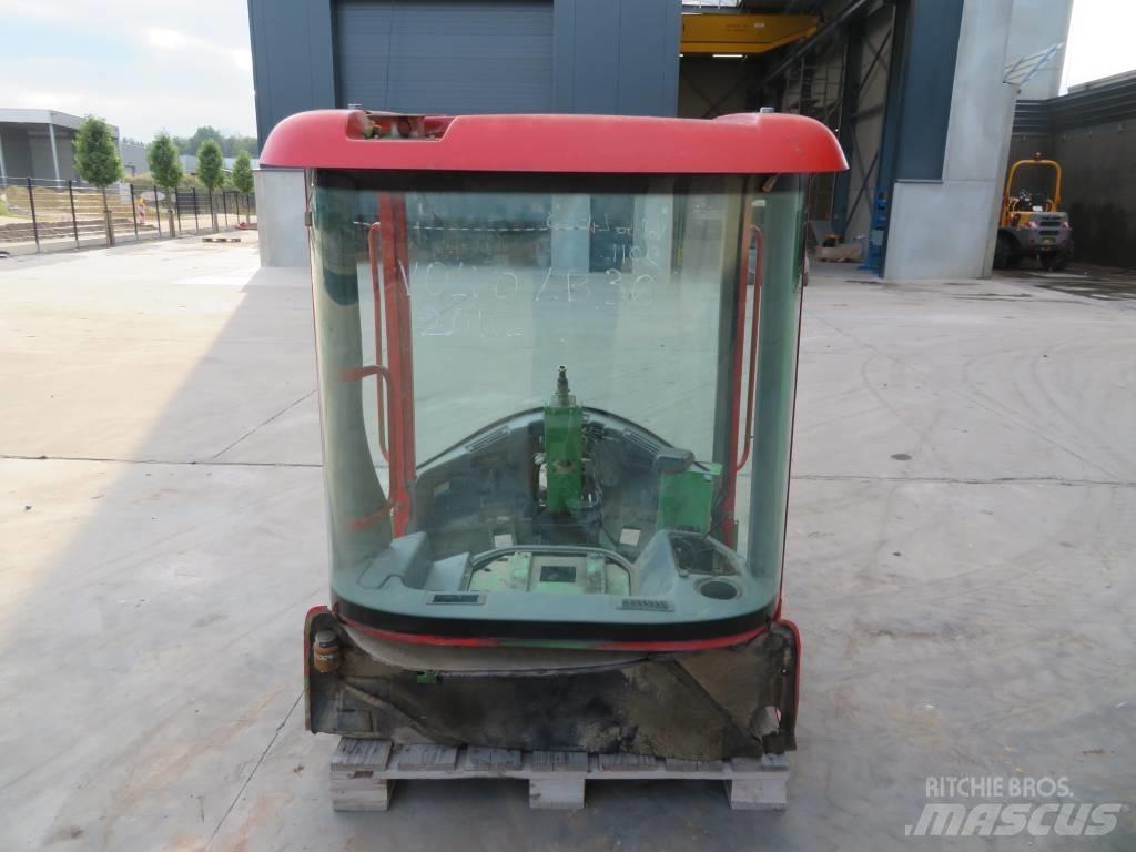 Volvo L30B / L35B Kabine in notranjost