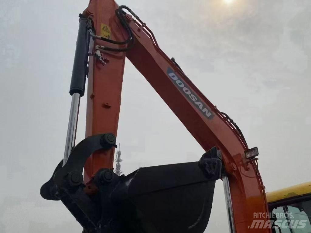 Doosan DX 60 Bagri goseničarji
