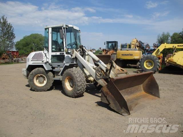 Liebherr L 509 Kolesni nakladalci