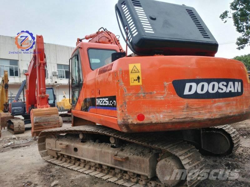 Doosan DH 225 LC-7 Bagri goseničarji
