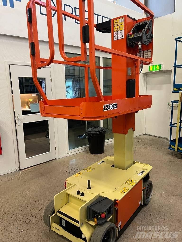 JLG 1230 ES Škarjaste dvižne ploščadi